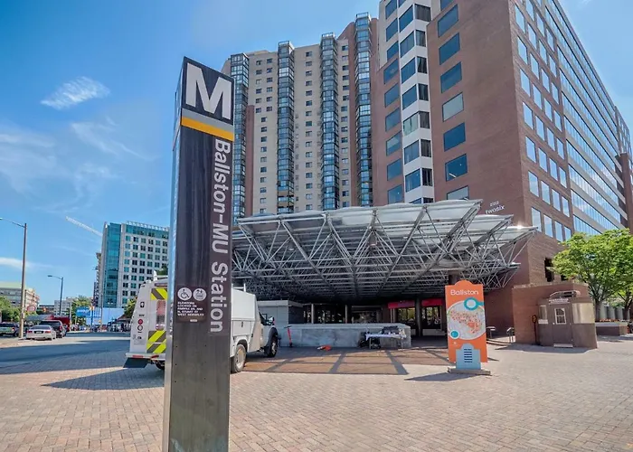 National At Ballston Place