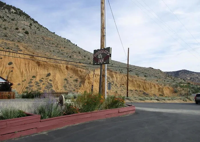 Virginia City Inn
