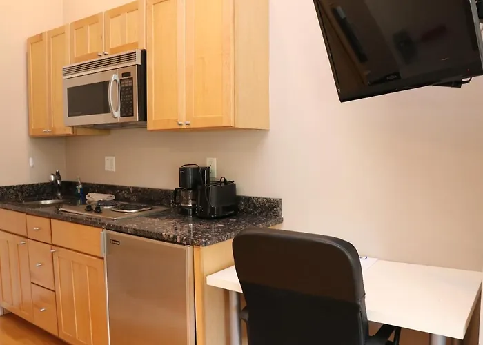 Cheap, Furnished Studio In Downtown Boston #7