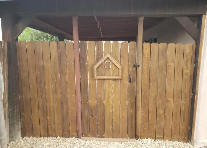 Libby'S Taos Casita - "The Hideaway"