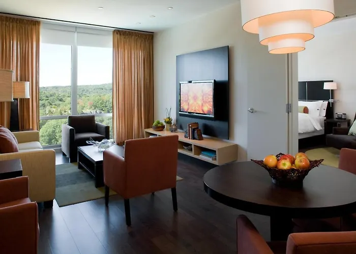 Hotel Indigo Boston - Newton Riverside