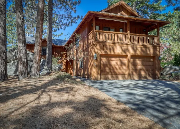 Skyland Retreat - Max Nighttime Occupancy Of 8