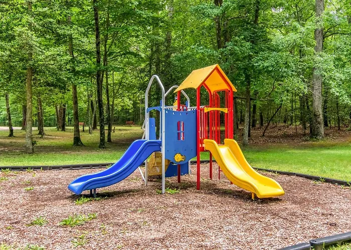 Williamsburg Camping Resort One Bedroom Cabin 6