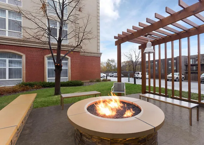 Country Inn & Suites By Radisson, Bloomington At Mall Of America