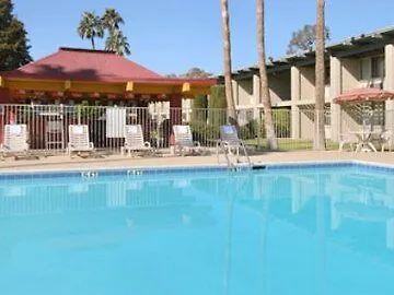 Days Inn At Scottsdale/Fashion Square Resort