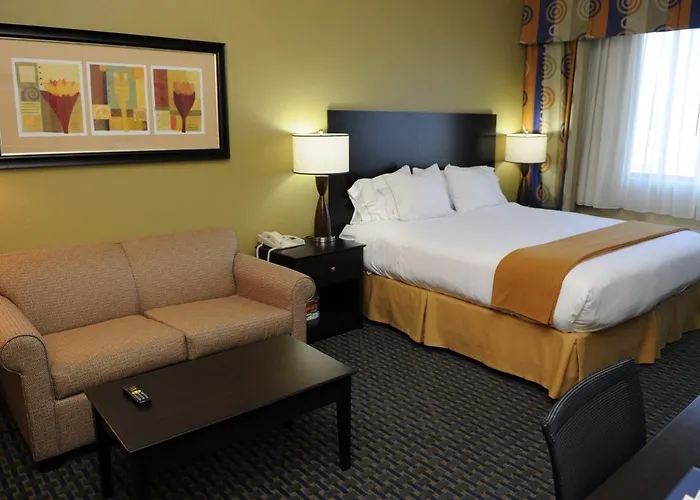 Holiday Inn Express & Suites Phoenix/Chandler