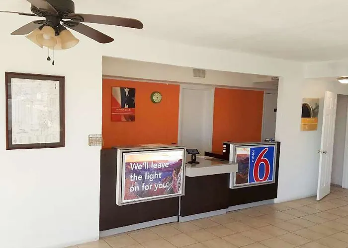 Motel 6 Hobbs
