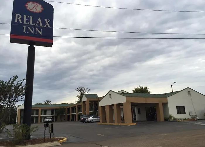 Relax Inn Canton