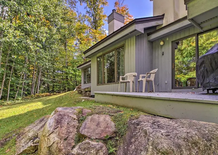 Killington Condo W/ Spa ~ 3 Miles To Ski Resort!