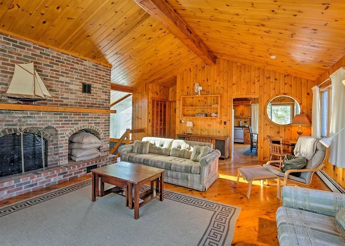 Biddeford Retreat W/ Deck, Grill & Ocean Views!
