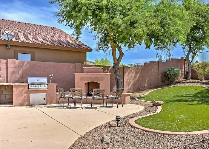 North Phoenix Home W/ Pool: Hike, Swim & Shop!