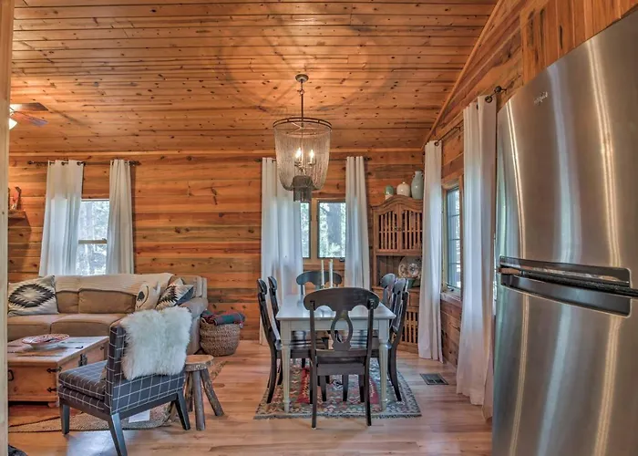 Ruidoso Log Cabin Retreat - Peaceful & Convenient