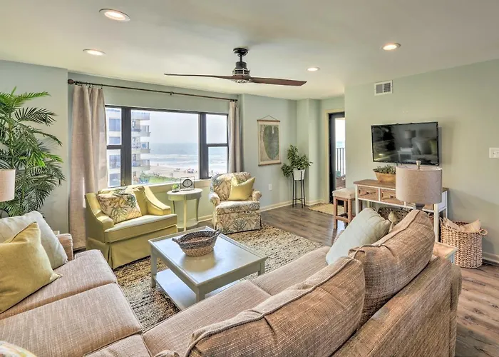 Summer Winds Resort Condo W/ Ocean Views!