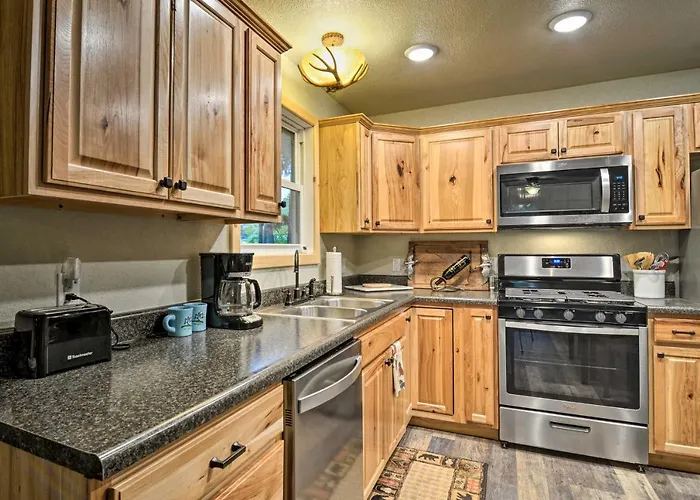 Pet-Friendly Petoskey Area Cabin, Walk To River!