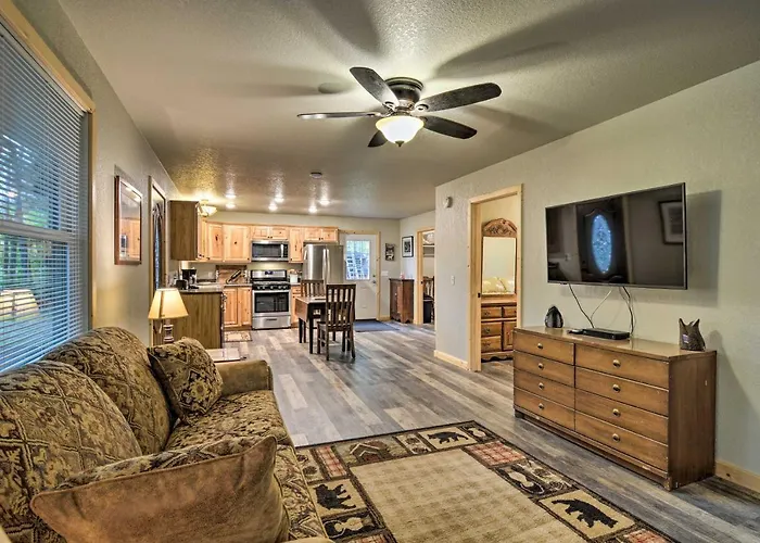 Pet-Friendly Petoskey Area Cabin, Walk To River!