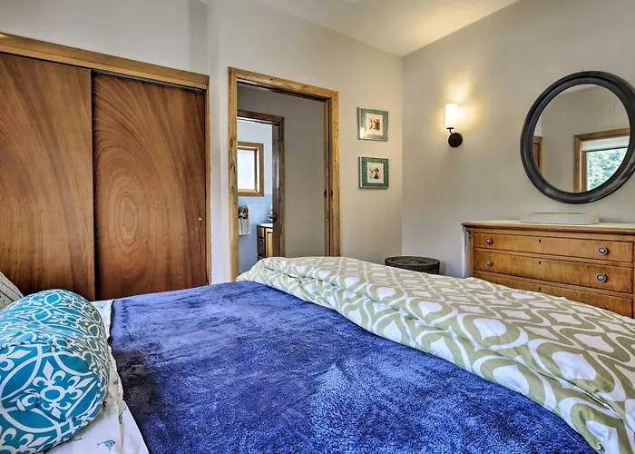 Great For Couples! Cape Cod Cottage 2 Mi To Beach