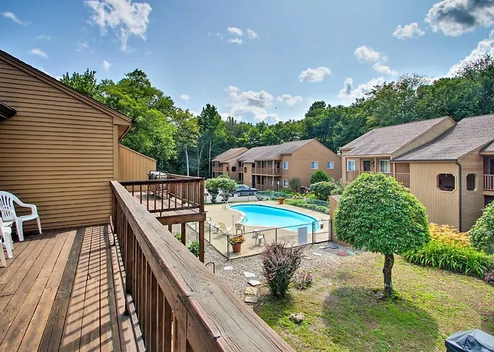 Lincoln Condo W/ Balcony - 6 Mi To Loon Mtn!