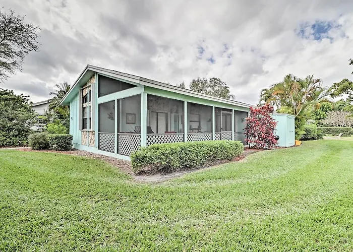 < 1 Mi To Jensen Beach: Home W/ Community Perks!
