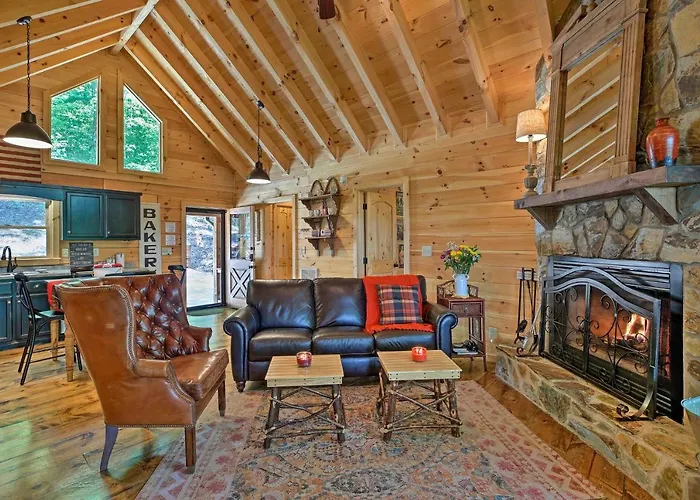 A Sunset Dream' - Upscale Blue Ridge Cabin!