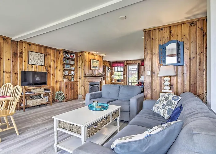 Oceanfront Gem W/ Sunroom & Fireplace In Cape Cod