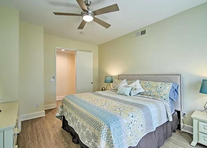 Cathedral City Condo On Golf Course W/ Patio!