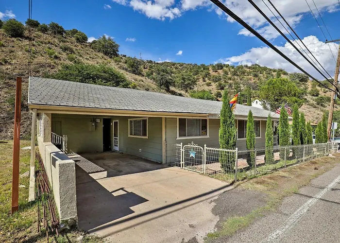 Bisbee Home W/ Private Parking & Ev Charger!