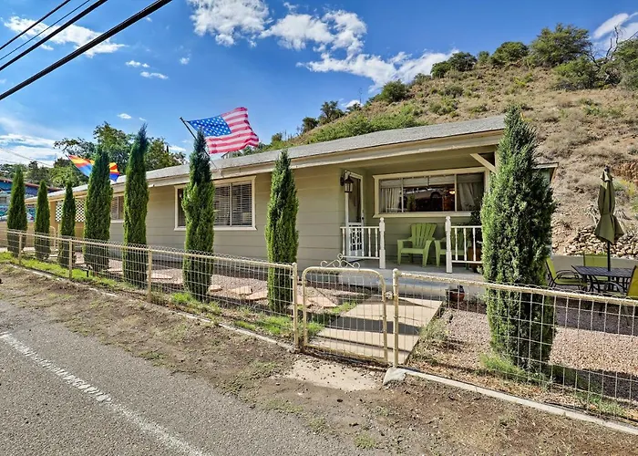 Bisbee Home W/ Private Parking & Ev Charger!