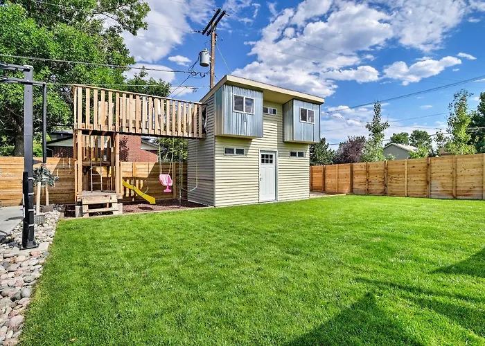7 Mi To Dtwn Denver: Arvada Home W/ Patio