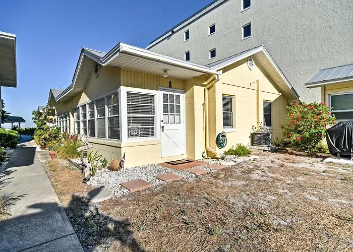 Steps To Beach, Cabana: Indian Shores Cottage