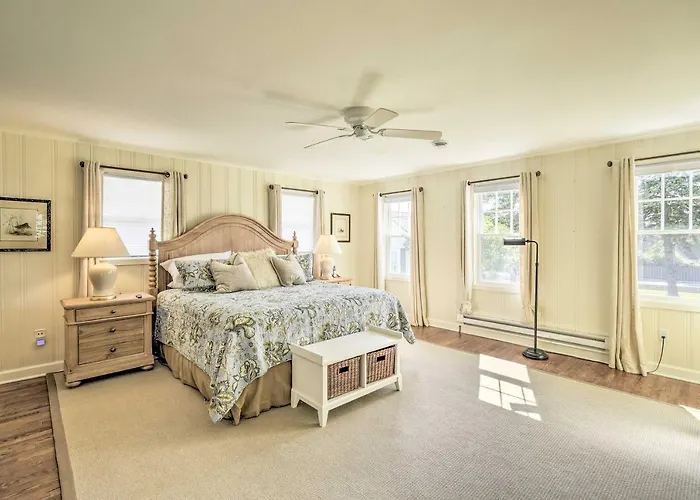 Ephraim Home W/ Yard - Walk To Lake Michigan!