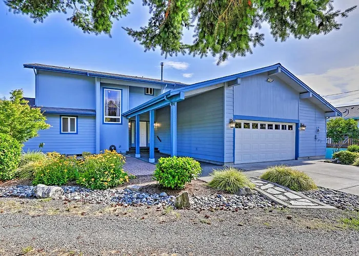 Birch Bay Waterfront Home - Steps To Beach!