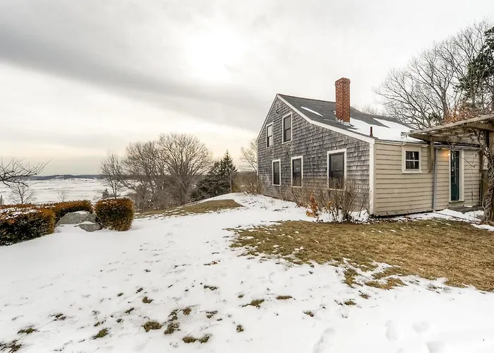Beautiful Views, 1 Mi To Beach! Ipswich Cottage