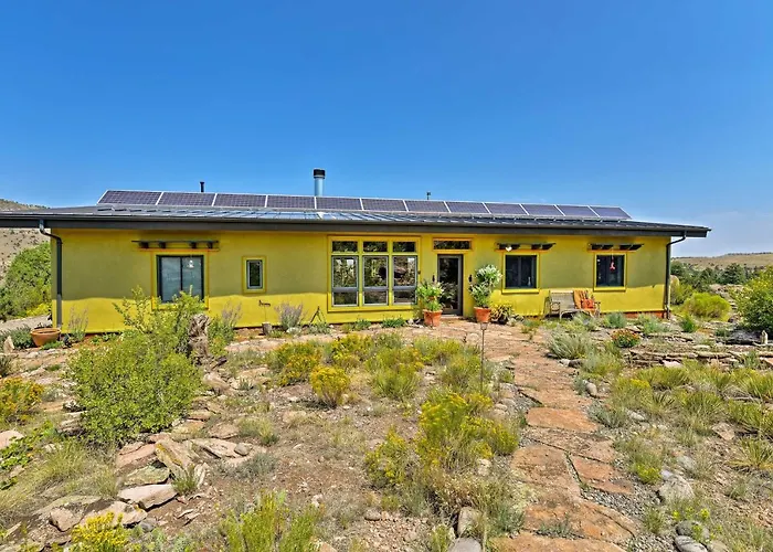 Family-Friendly Del Norte Home W/ Stunning Views!