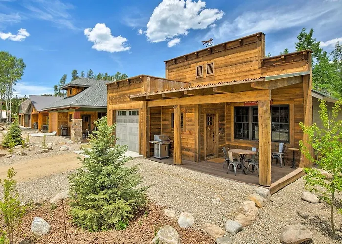 2 Blocks To Grand Lake: Downtown Western Cabin!