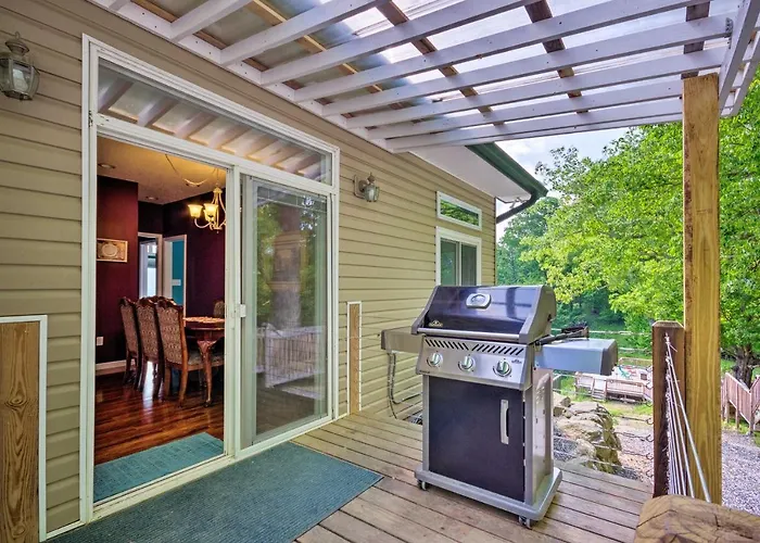 Hot Tub & Mtn Views: Private Blue Ridge Retreat