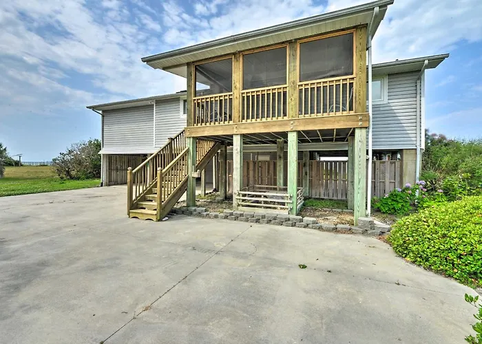 Waterfront Harkers Island Home: Sunset View & Dock