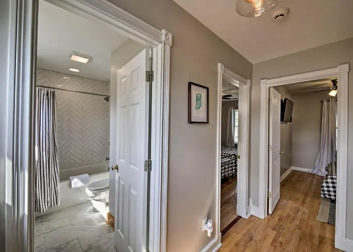 Updated Indianapolis Home, Walk To Lucas Oil!