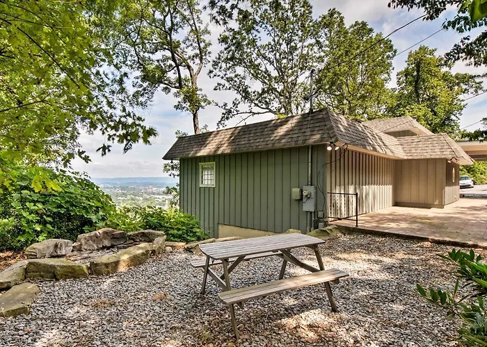 Stay Above It All! Modern Home On Missionary Ridge