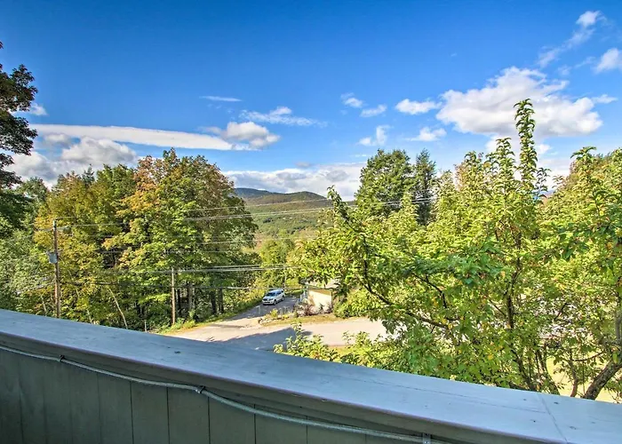 House W/ Balcony ~ 5 Mi To Cranmore Resort!