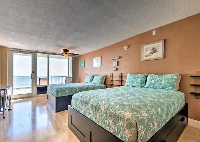 Oceanfront Daytona Beach Studio W/ Balcony!