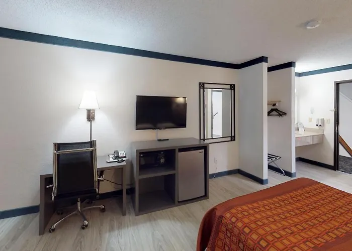 Waconia Inn And Suites