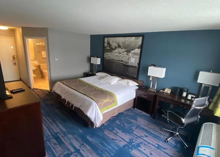 Super 8 By Wyndham Prairie Du Chien
