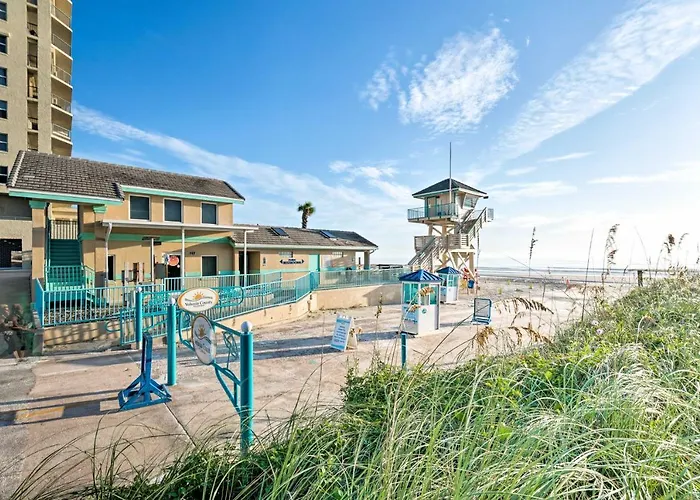 Oceanfront Daytona Beach Studio W/ Balcony!
