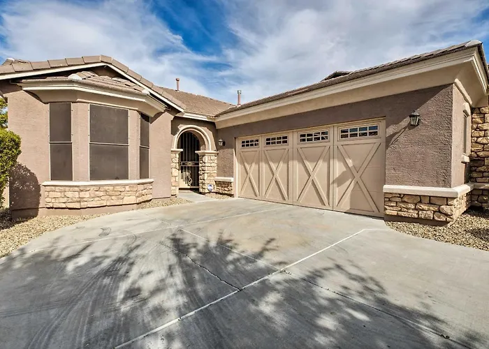 Family Home W/ Pool, Bbq & Fire Pit In Goodyear