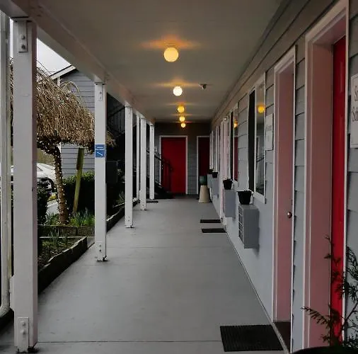 Snohomish Inn