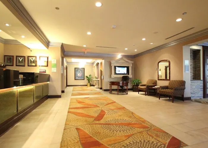 Ramada By Wyndham Minneapolis Airport - Eagan