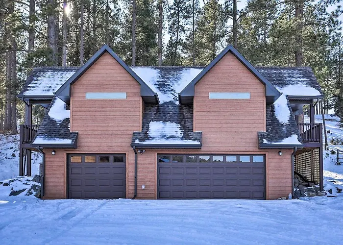 Black Hills Cabin W/ Hot Tub: 11 Mi To Mt Rushmore