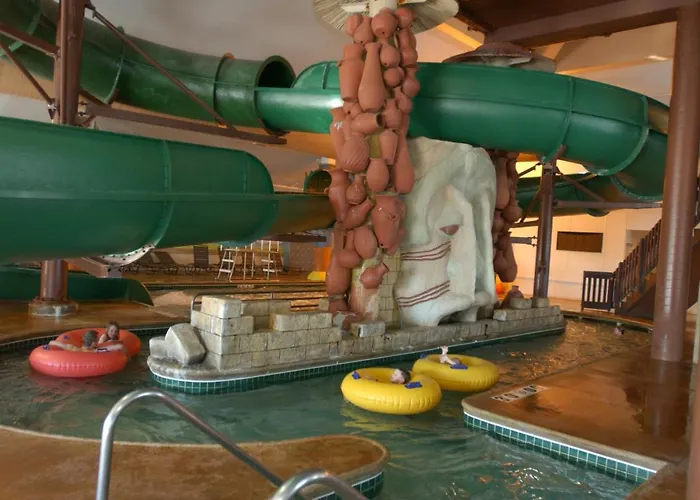 Holiday Inn Hotel & Suites Owatonna