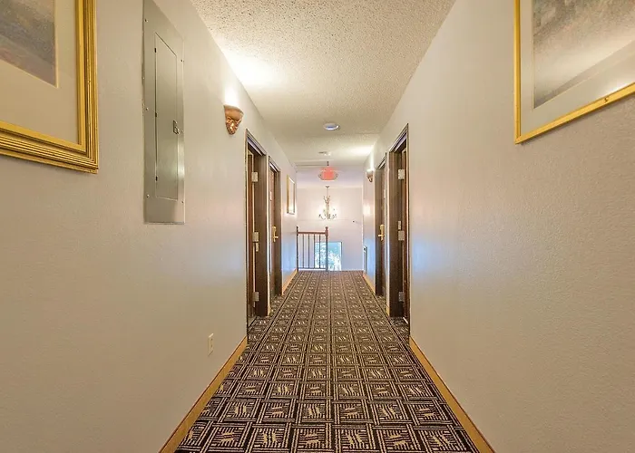 Motel Super 8 By Wyndham Colorado Springs/Chestnut Street