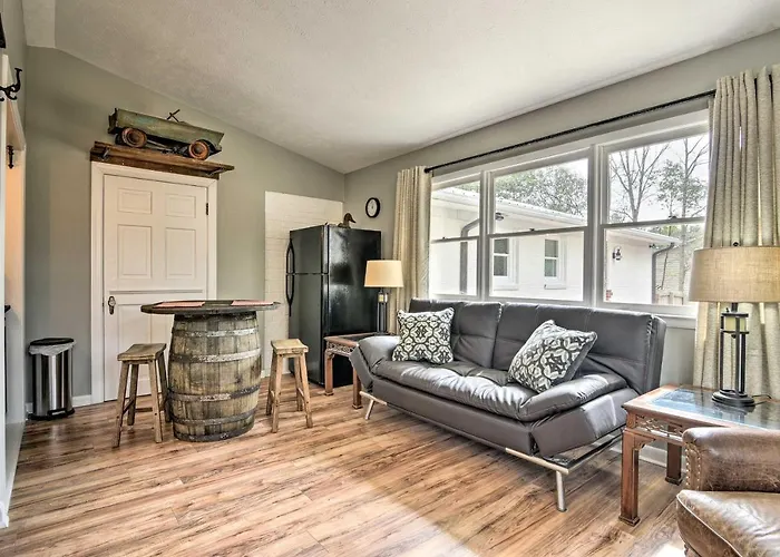 Studio W/ Patio - Walk To Hikes, Sights & Bites